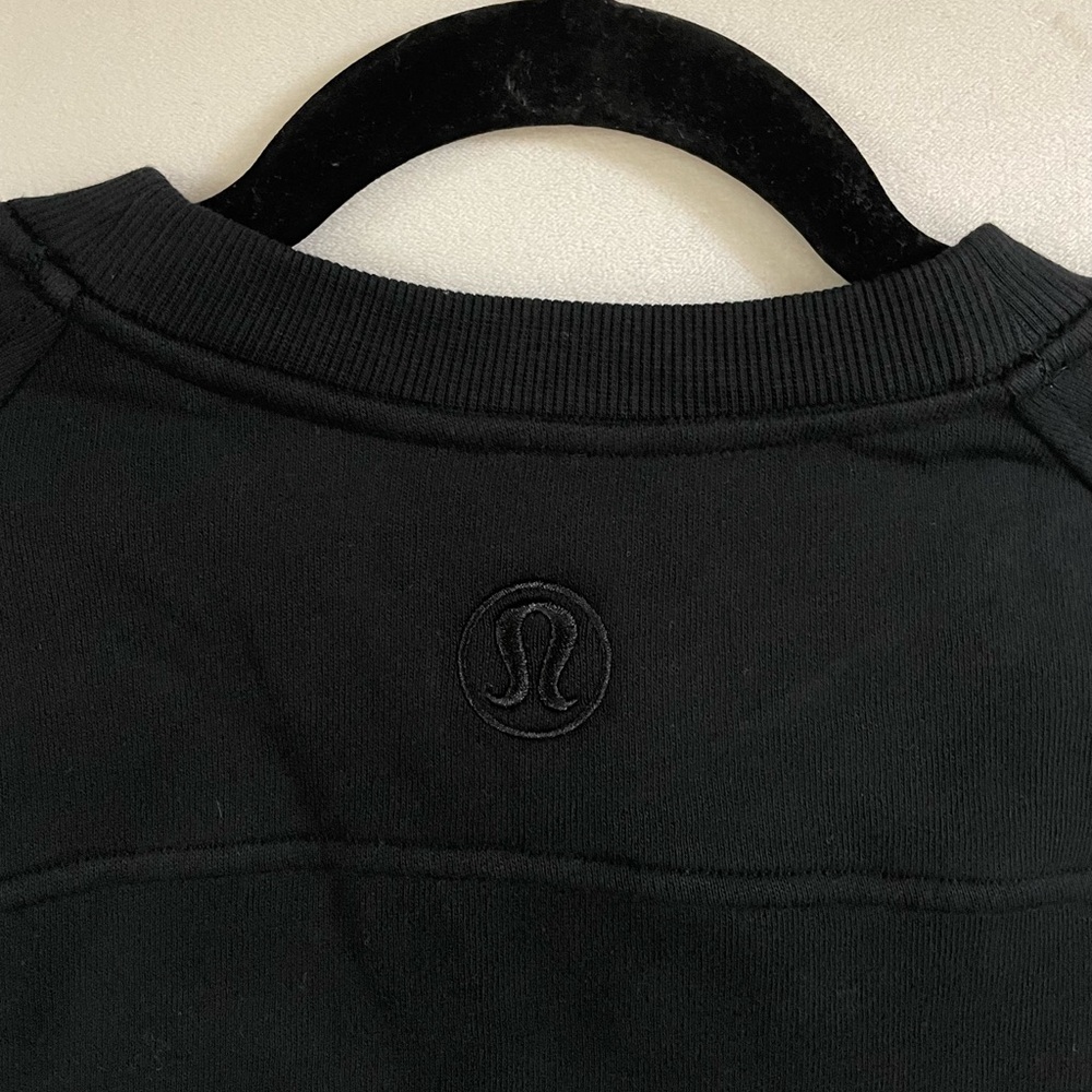 NWT Lululemon Scuba Oversized Pullover Crewneck Sweater Wordmark Black Size XS/S - Picture 10 of 13